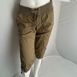 Abercrombie and Fitch Y2K olive tan drawstring waist capri pants